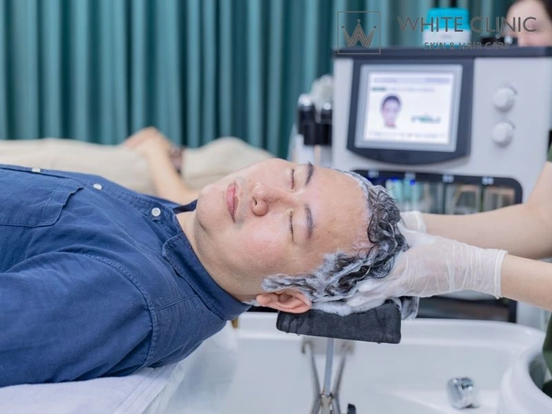Chọn White Clinic để điều trị rụng tóc và chăm sóc da đầu Chọn White Clinic để điều trị rụng tóc và chăm sóc da đầu